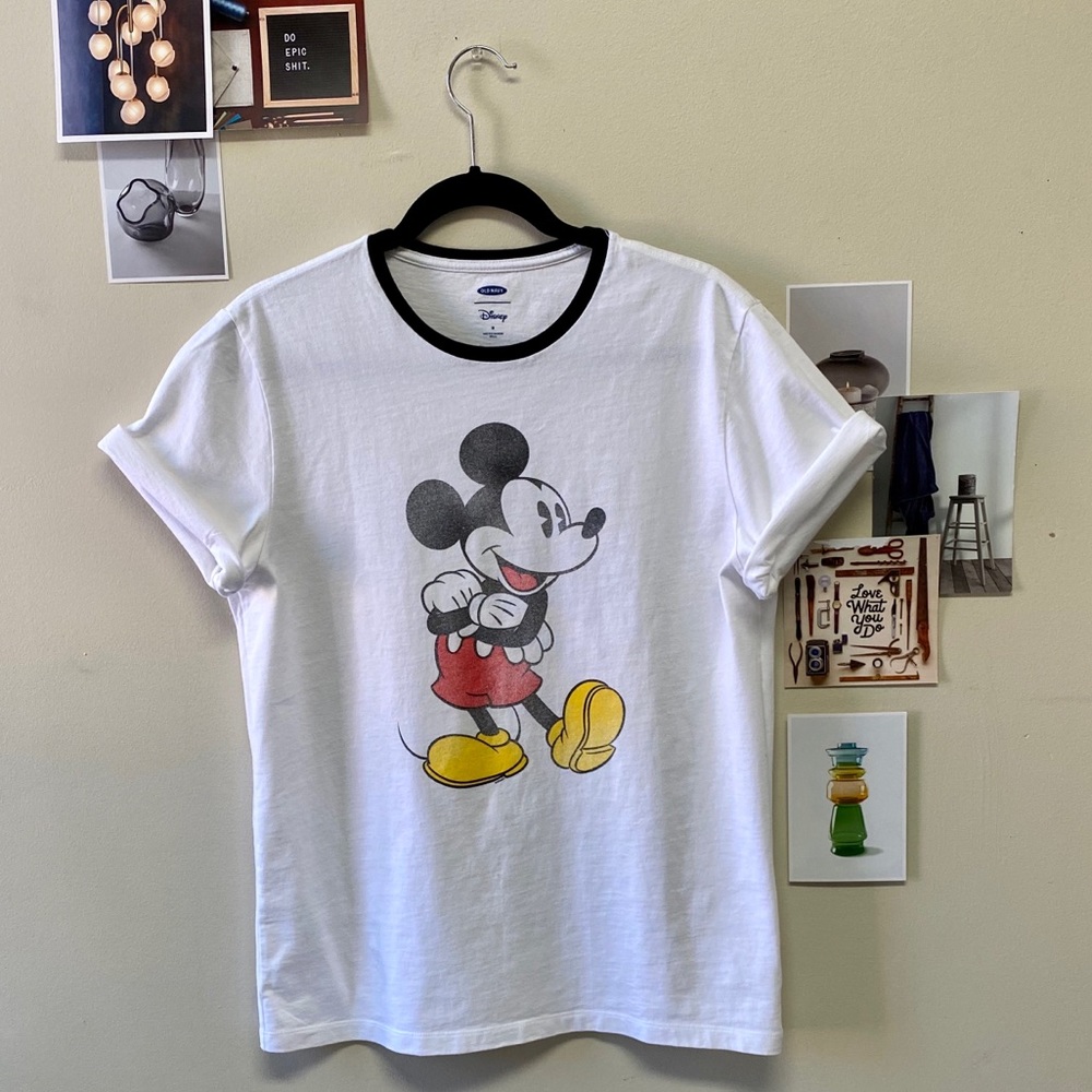 Old Navy Disney Men’s Mickey Mouse Tee White